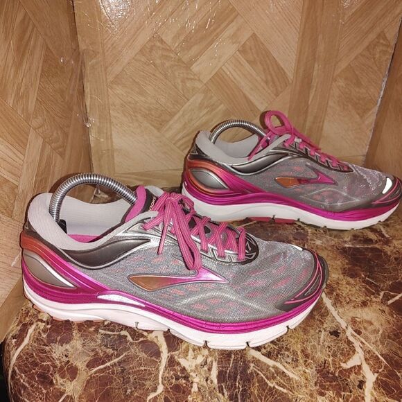 Brooks women's Transcend 3 running shoes sneakers size 9.5.     560 - Picture 2 of 12